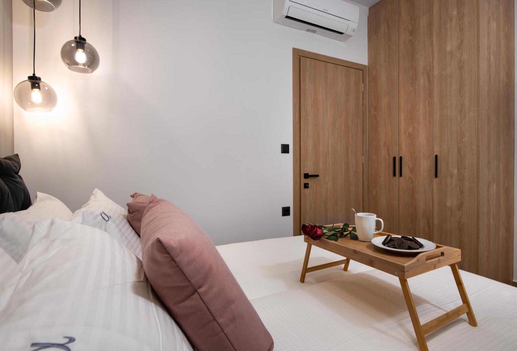 Alpha Suites Chrissi Akti Chania Exterior foto