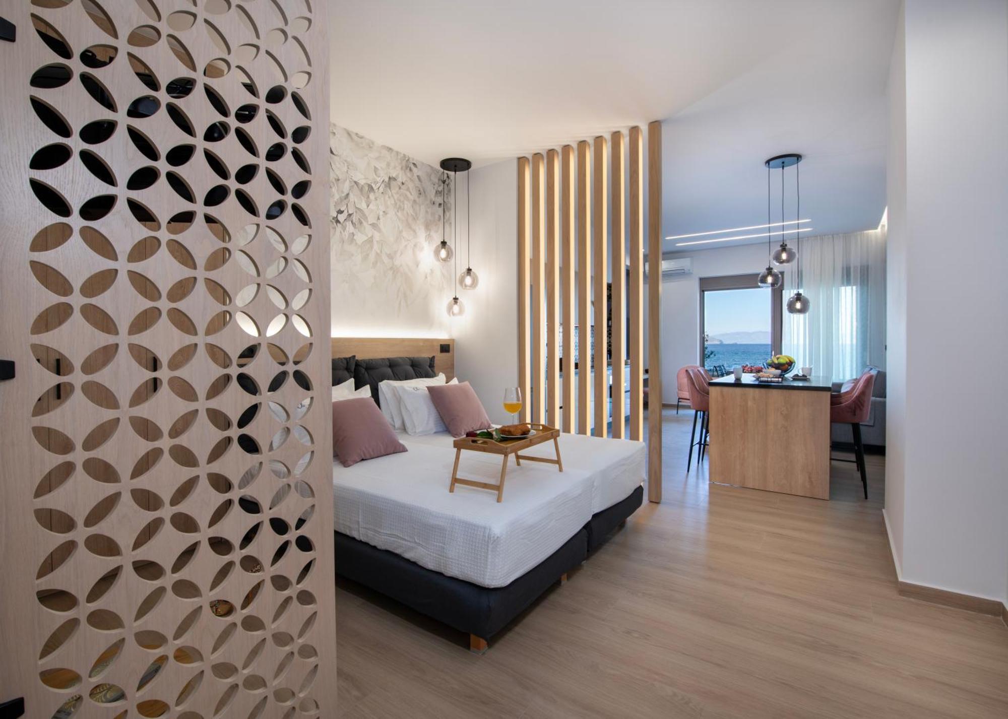 Alpha Suites Chrissi Akti Chania Exterior foto
